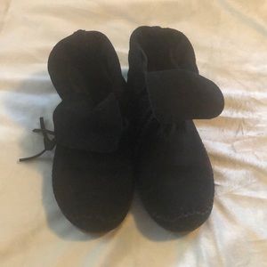 Toms leather moccasin booties